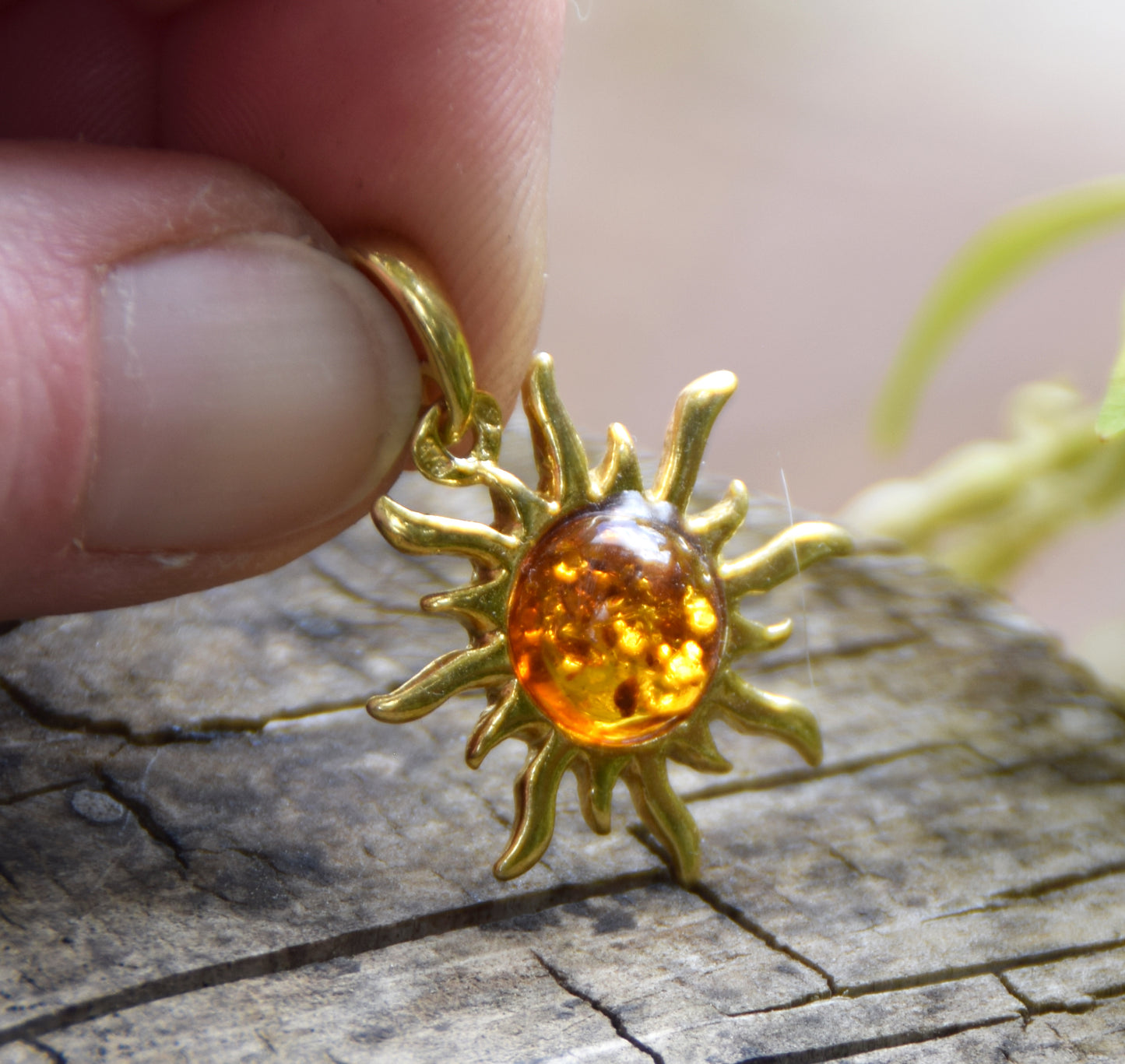 Ciondolo a sole con Ambra naturale color cognac e Argento placcato in Oro 18k, MJ Baltica, BZW042 (Copia)