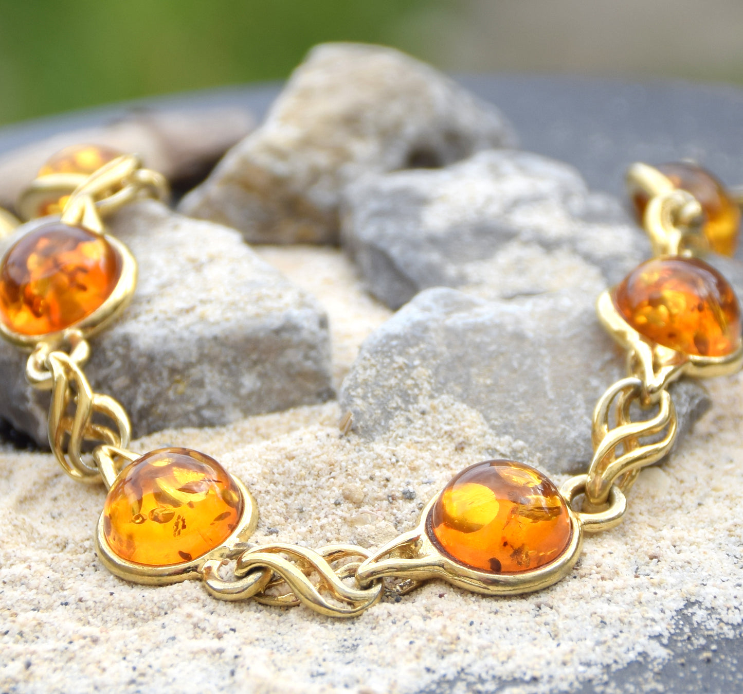 Elegante bracciale con Ambra naturale color cognac e Argento 925 placcato in Oro 18k, MJ Baltica, BZB075008 (Copia)