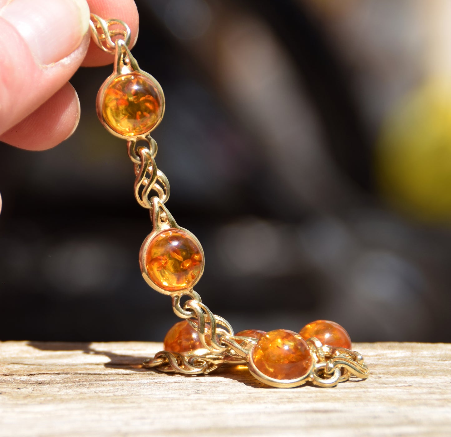 Elegante bracciale con Ambra naturale color cognac e Argento 925 placcato in Oro 18k, MJ Baltica, BZB075008 (Copia)
