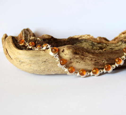 MJ Baltica, bracelet, natural Baltic amber, 925 silver, bright, elegant, handcrafted, cognac, BB037