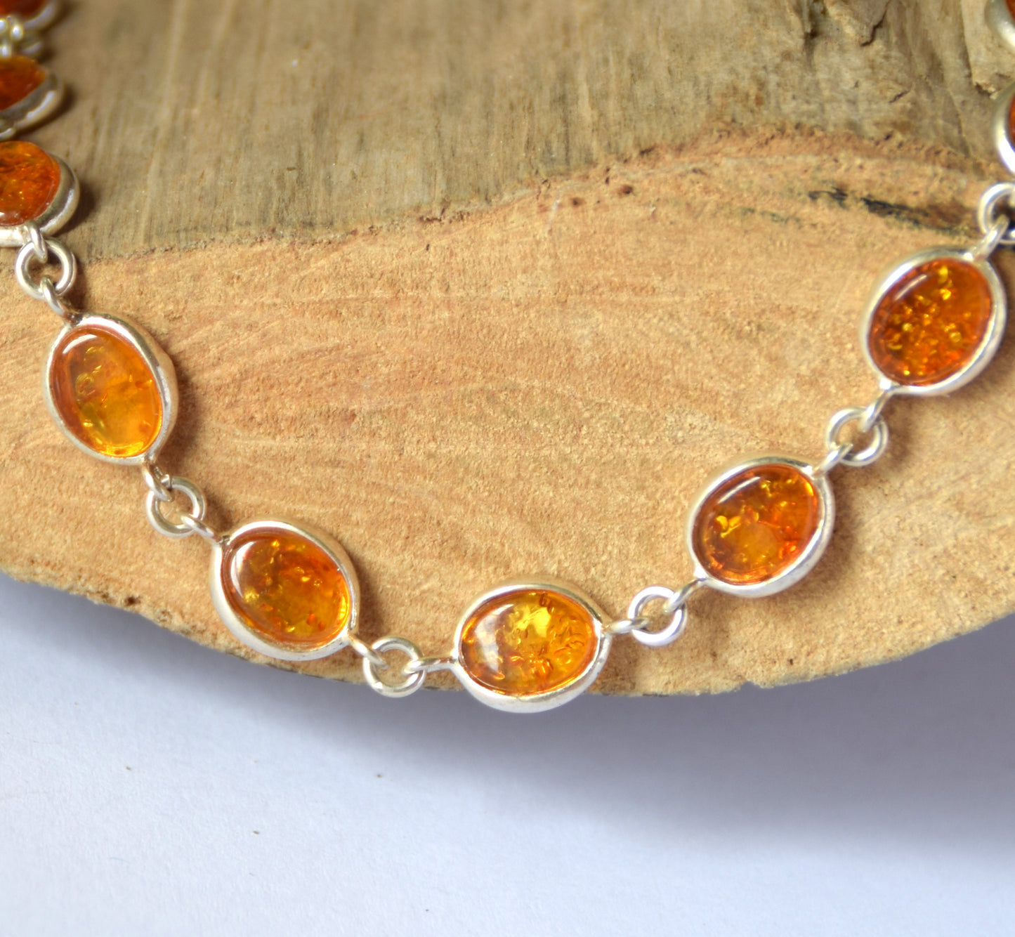 MJ Baltica, bracelet, natural Baltic amber, 925 silver, bright, elegant, handcrafted, cognac, BB042