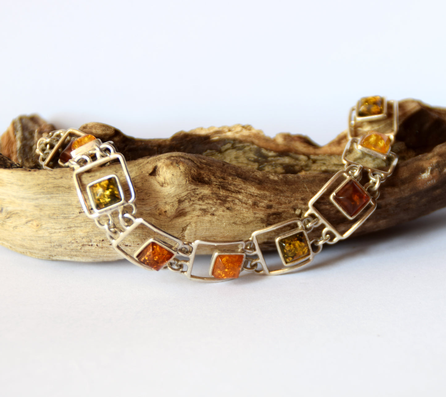 MJ Baltica, bracelet, natural Baltic amber, 925 silver, bright, elegant, handcrafted, multicolor, BB059