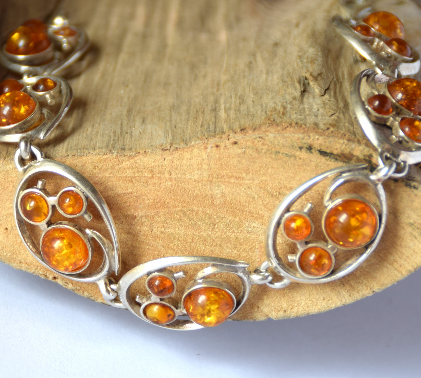 MJ Baltica, bracelet, natural Baltic amber, 925 silver, bright, elegant, handcrafted, cognac, flowers, BB061