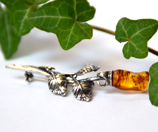 MJ Baltica, brooch, natural Baltic amber, 925 silver, pink, delicate, elegant, unique, BBR030