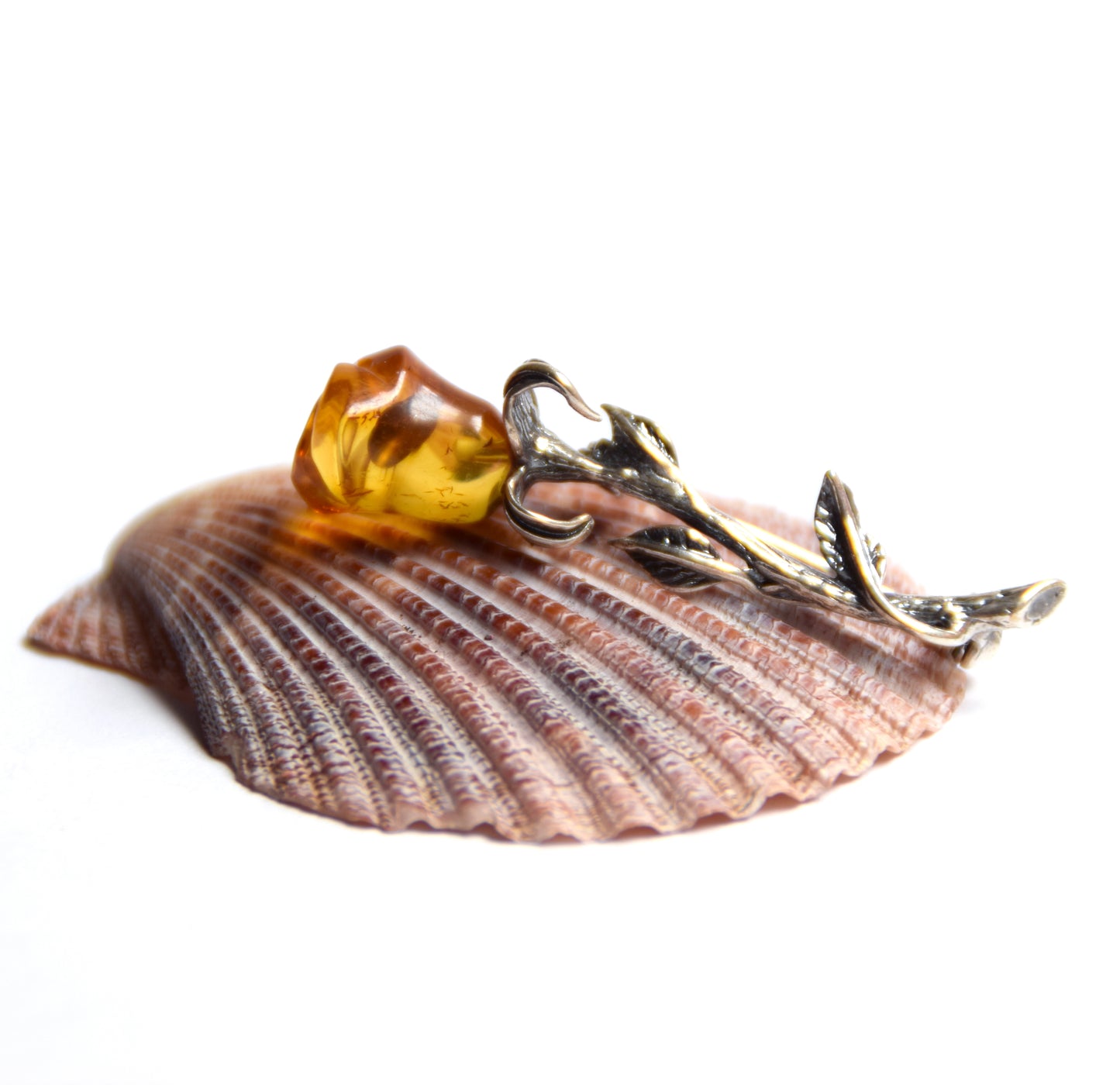 MJ Baltica, brooch, natural Baltic Amber, 925 Silver, delicate, fine, pink, flower, elegant, BBR033