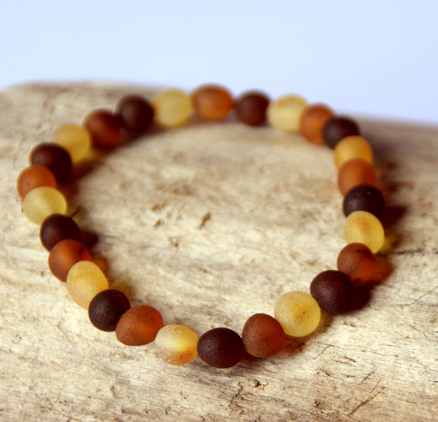 MJ Baltica, bracelet, Natural Baltic Amber, handcrafted, anti-inflammatory, healing, BBS016