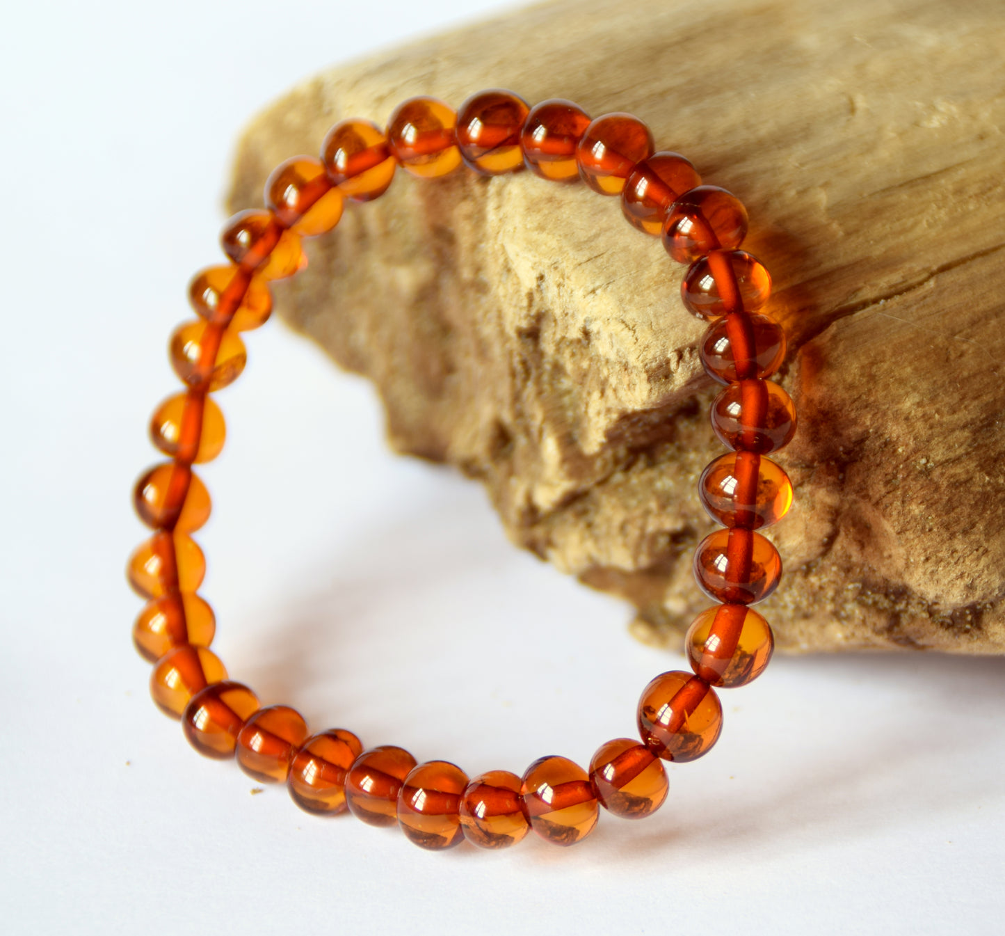 MJ Baltica, bracelet, Natural Baltic Amber, handcrafted, anti-inflammatory, healing, BBS017