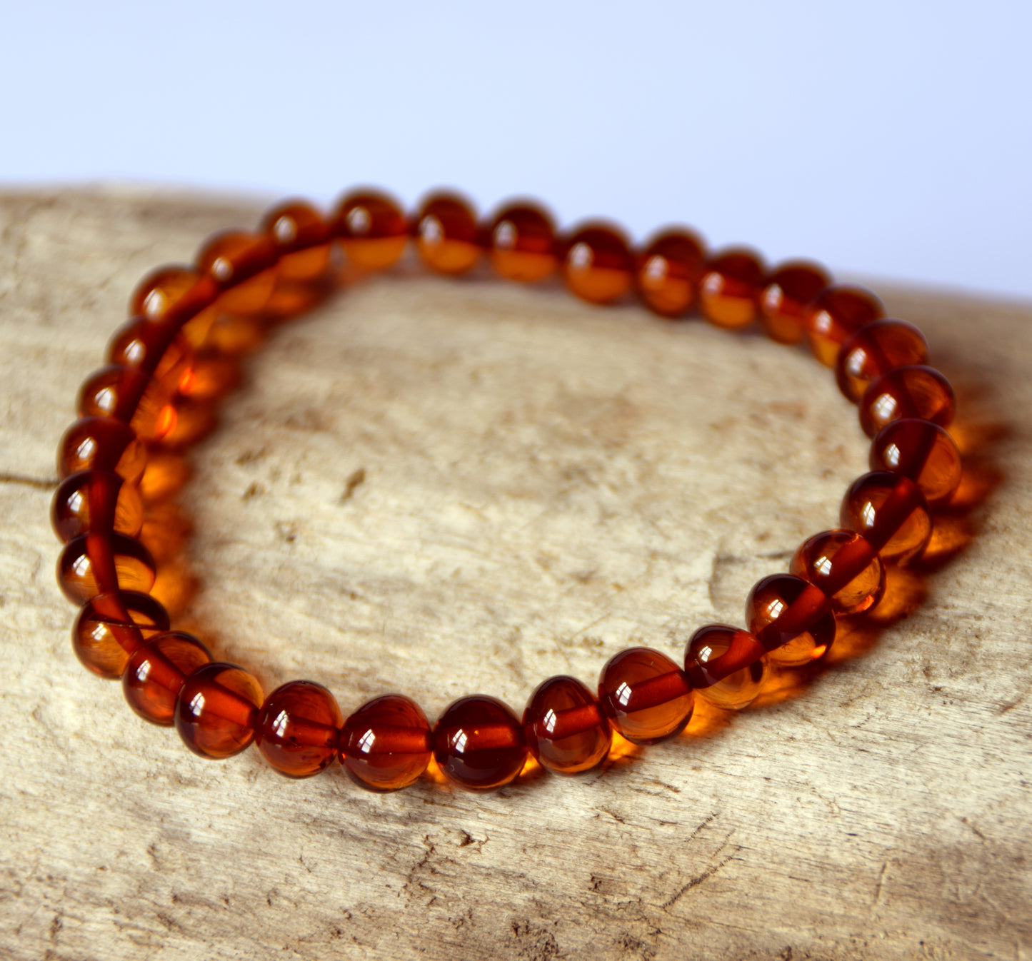 MJ Baltica, bracelet, Natural Baltic Amber, handcrafted, anti-inflammatory, healing, BBS017