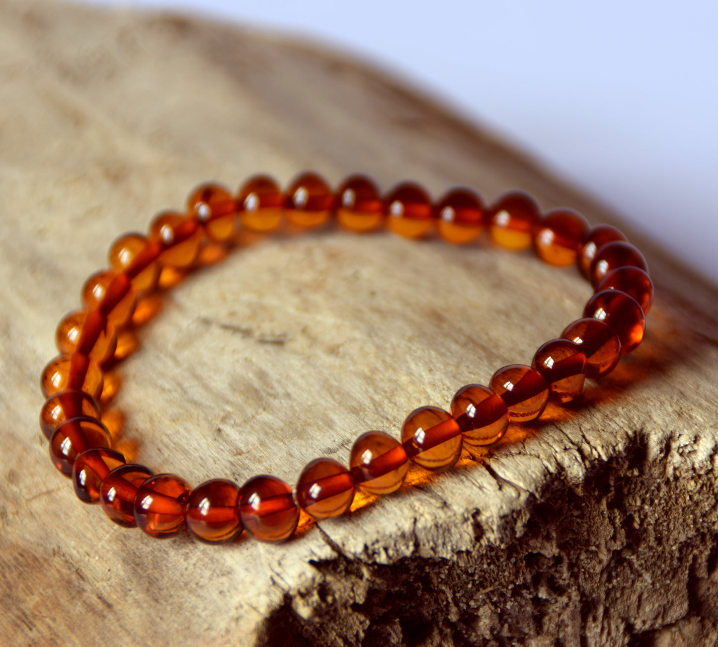 MJ Baltica, bracelet, Natural Baltic Amber, handcrafted, anti-inflammatory, healing, BBS017