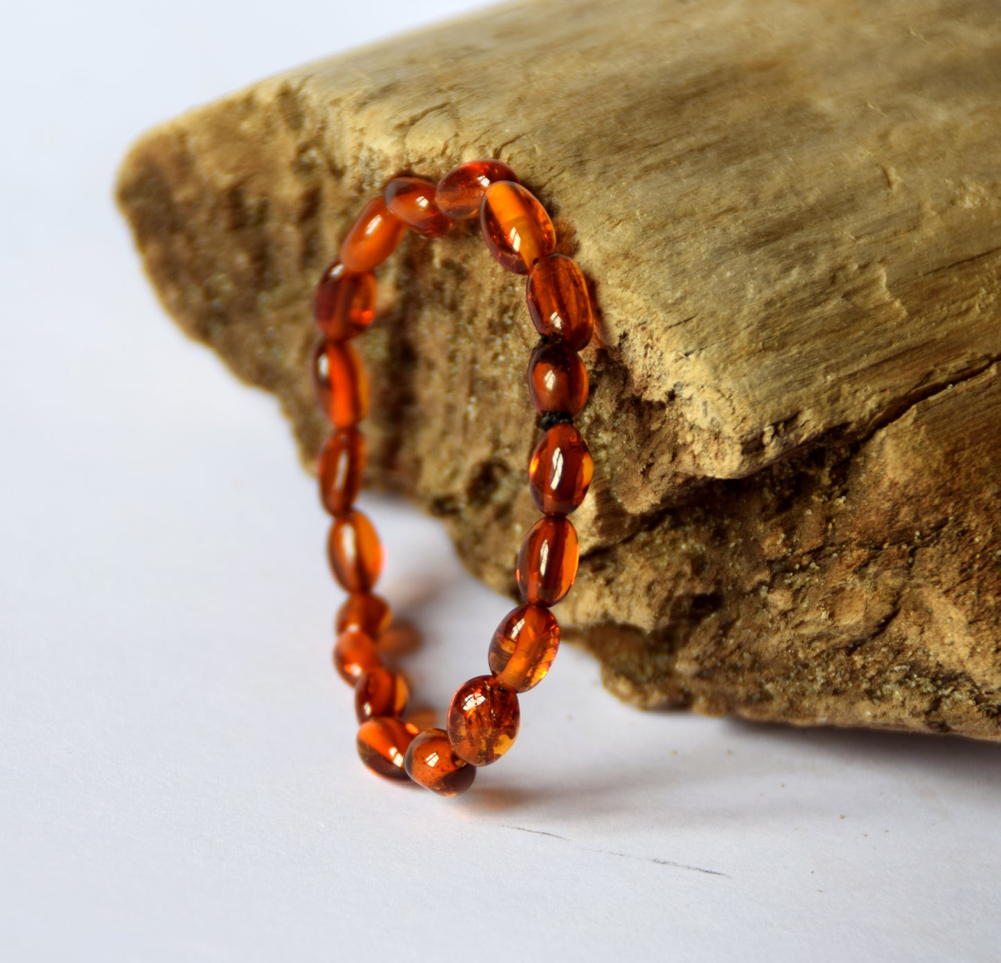 MJ Baltica, bracelet, Natural Baltic Amber, handcrafted, anti-inflammatory, delicate, for children, short, luminous, BBSbimbo1