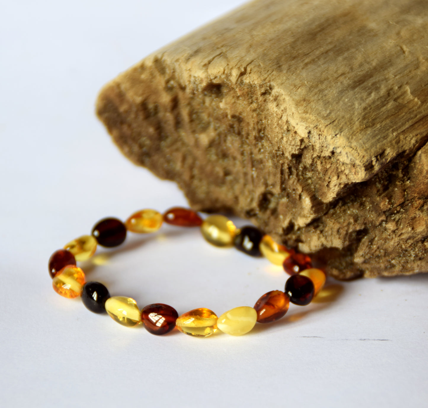 MJ Baltica, bracelet, Natural Baltic Amber, handcrafted, anti-inflammatory, delicate, for children, short, luminous, BBSbimbo2