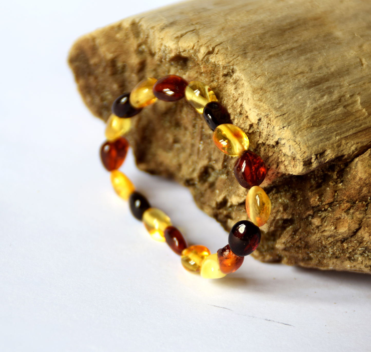 MJ Baltica, bracelet, Natural Baltic Amber, handcrafted, anti-inflammatory, delicate, for children, short, luminous, BBSbimbo2