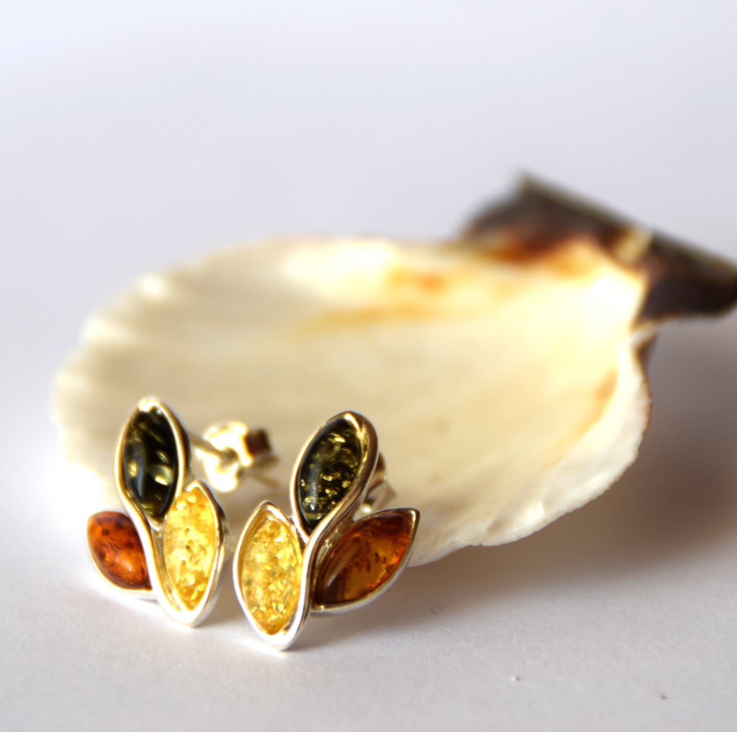 MJ Baltica, earrings, natural Baltic amber, 925 silver, multi colour, lobe, handcrafted, BK104