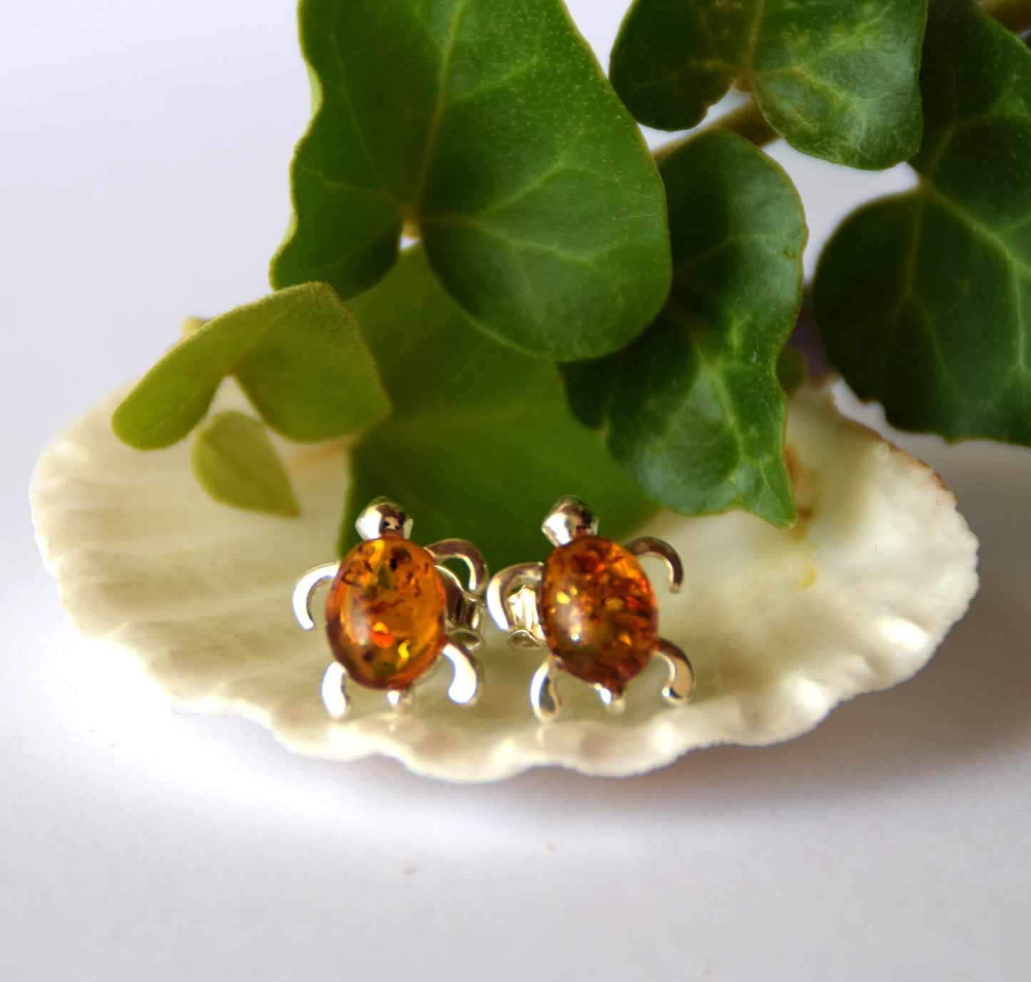 MJ Baltica, earrings, natural Baltic amber, 925 silver, tortoiseshell, lobe, handcrafted, BK105