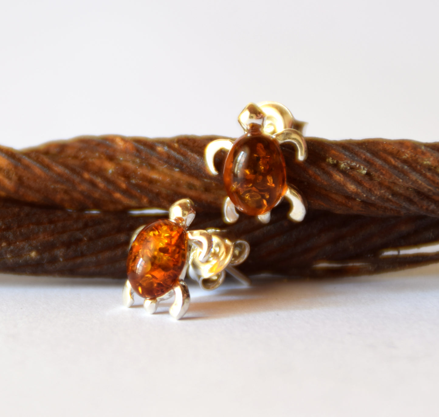 MJ Baltica, earrings, natural Baltic amber, 925 silver, tortoiseshell, lobe, handcrafted, BK105