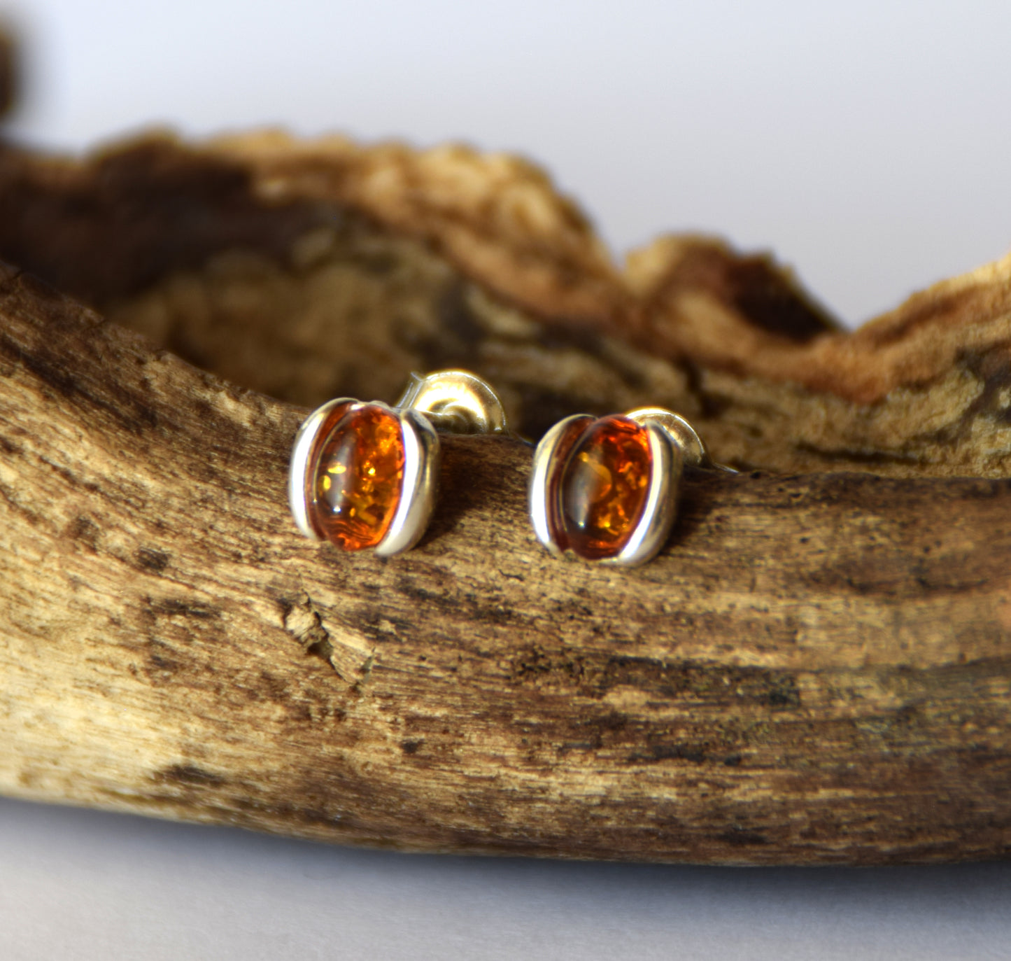 MJ Baltica, earrings, natural Baltic amber, 925 silver, unisex, lobe, handcrafted, BK124