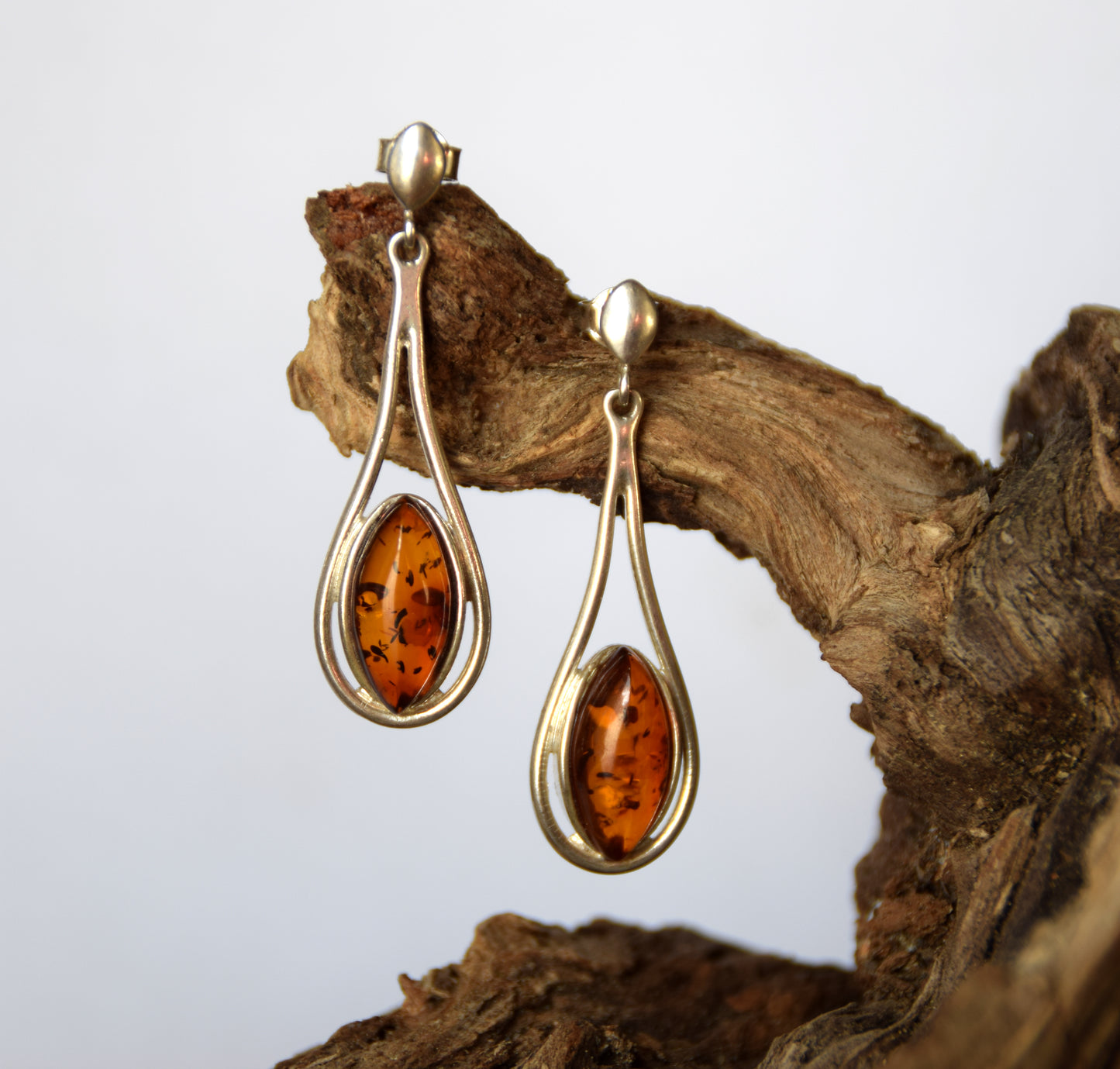 MJ Baltica, earrings, natural Baltic amber, 925 silver, elegant, feminine, bright, long, BK138