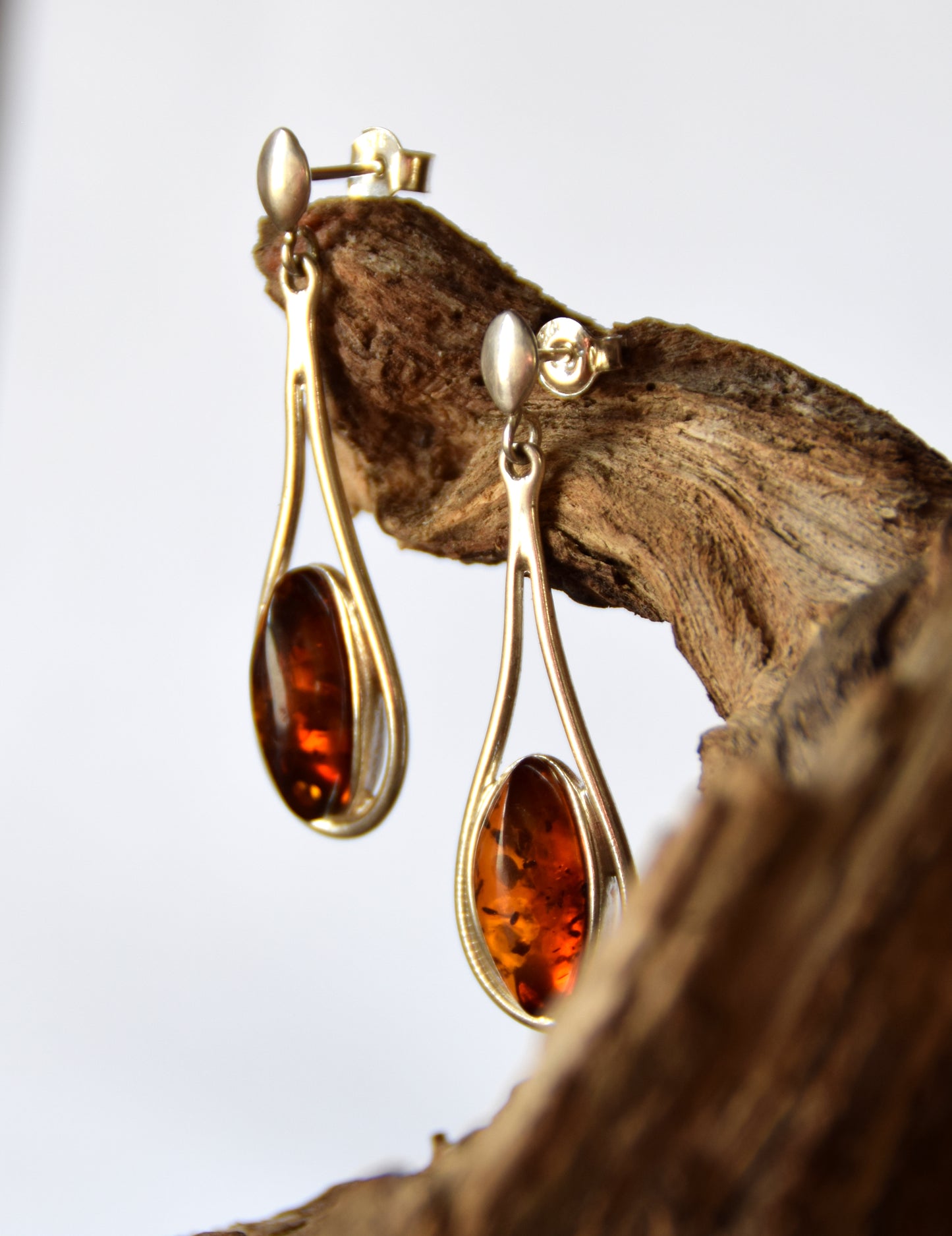 MJ Baltica, earrings, natural Baltic amber, 925 silver, elegant, feminine, bright, long, BK138