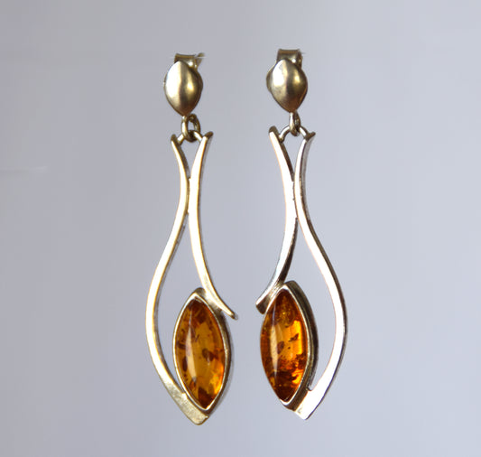 MJ Baltica, earrings, natural Baltic amber, 925 silver, delicate, elegant, feminine, cognac, BK150