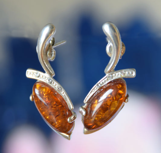 MJ Baltica, earrings, natural Baltic amber, 925 silver, delicate, elegant, feminine, cognac, zirconia, BK159