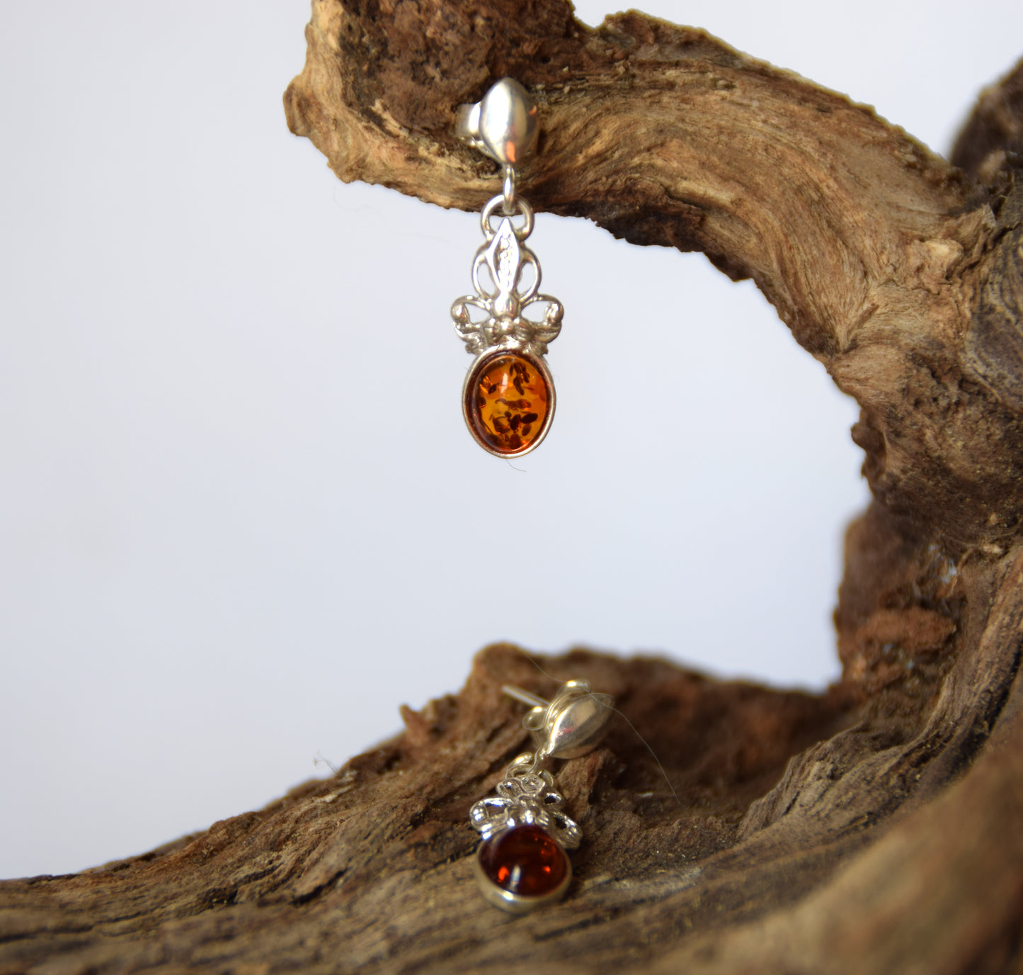 MJ Baltica, earrings, natural Baltic amber, 925 silver, delicate, elegant, feminine, cognac, BK170