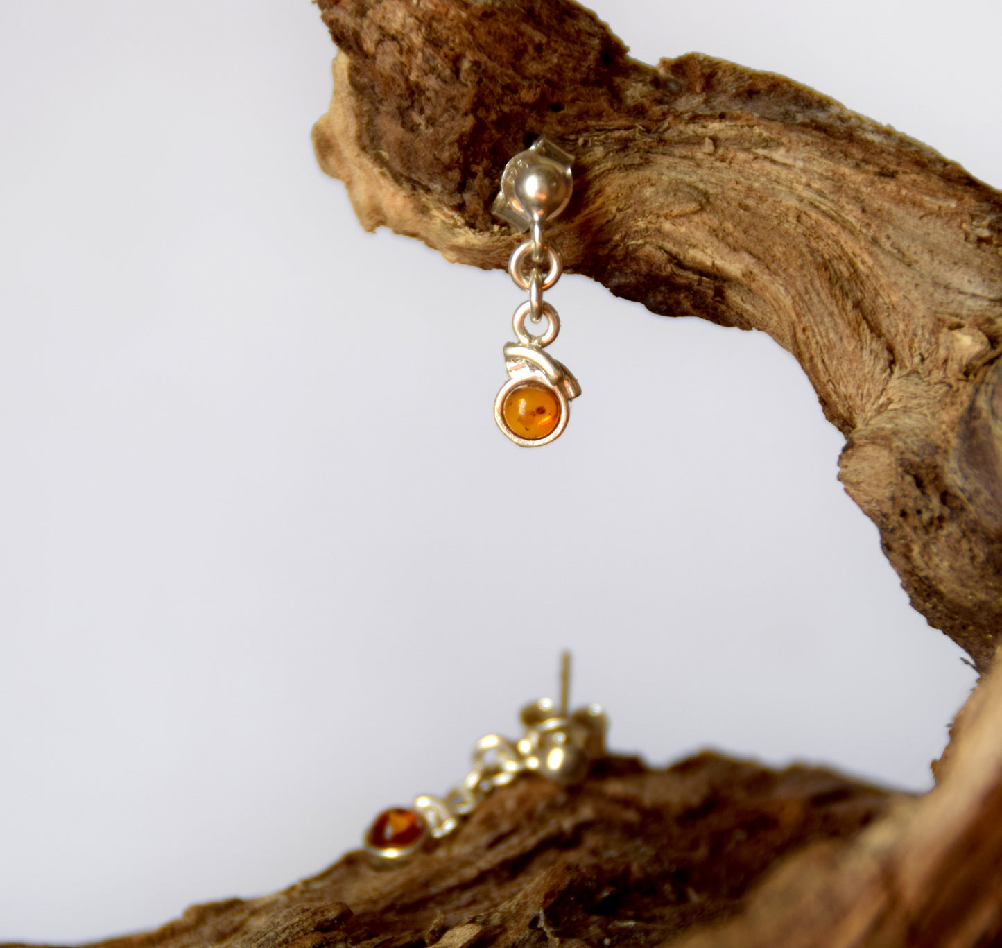 MJ Baltica, earrings, natural Baltic amber, 925 silver, delicate, delicate, feminine, cognac, BK172