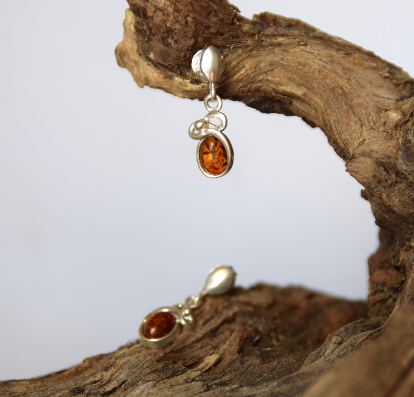 MJ Baltica, earrings, natural Baltic amber, 925 silver, delicate, feminine, cognac, BK173