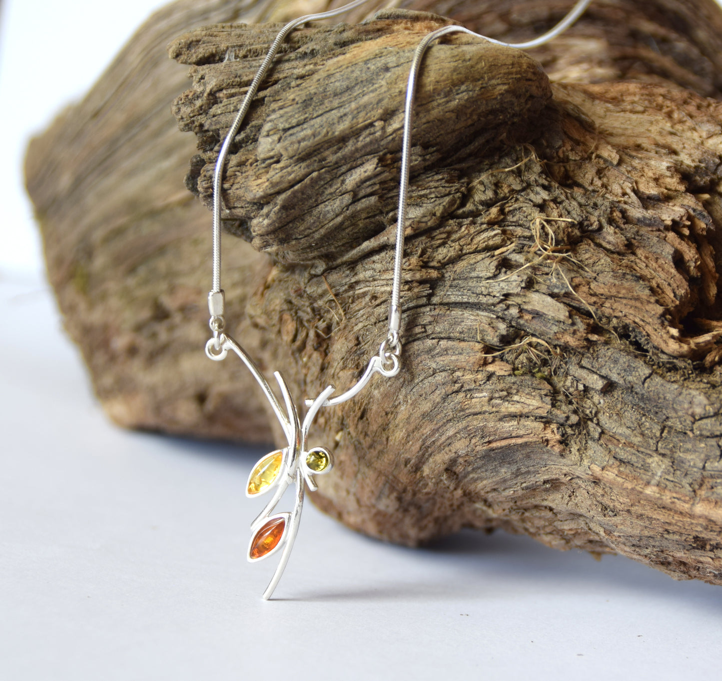 MJ Baltica, necklace, choker, natural Baltic Amber, 925 Silver, fine, strong, abstract, feminine, BKo034