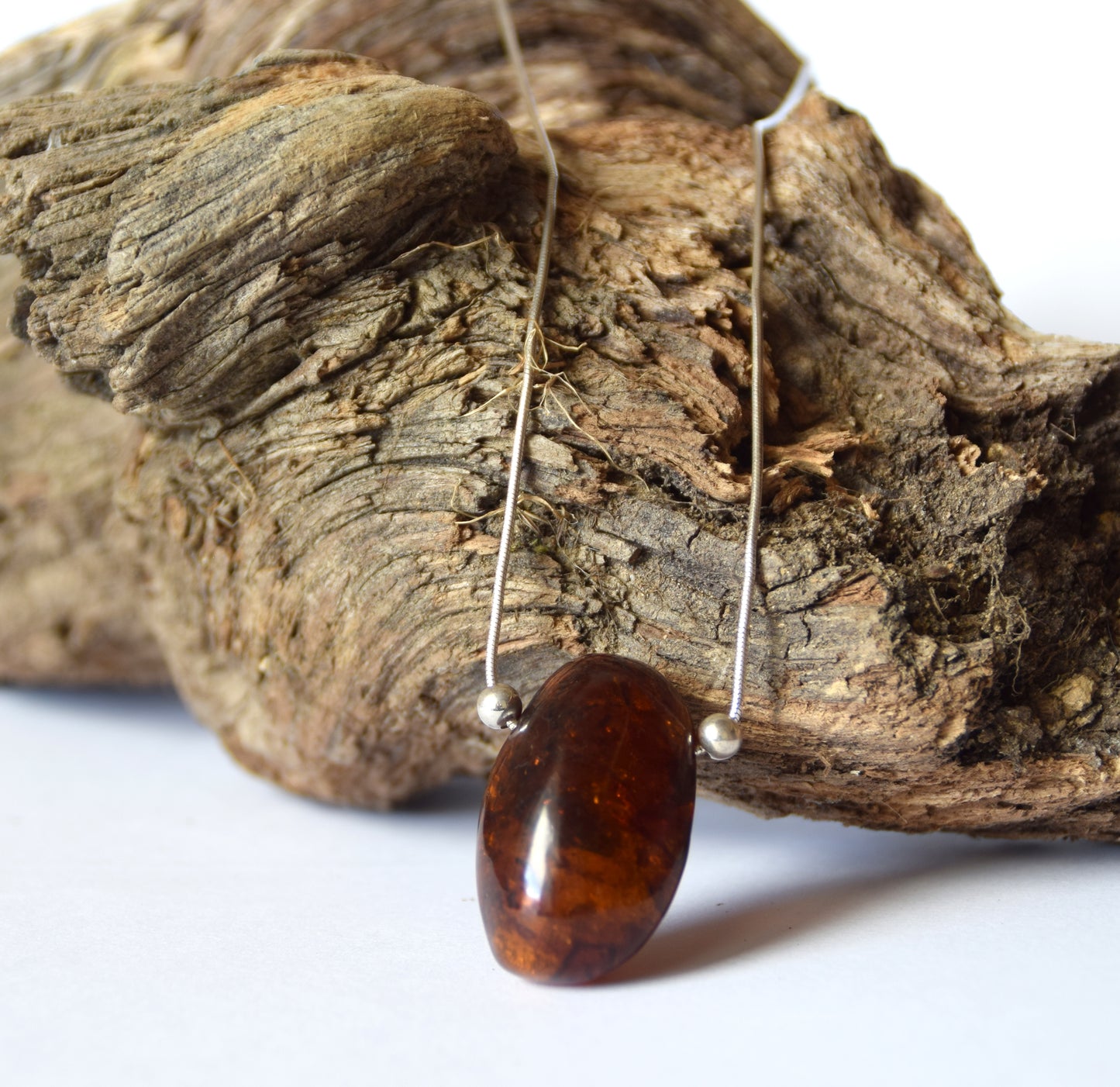 MJ Baltica, necklace, choker, natural Baltic Amber, 925 Silver, raw, strong, feminine, BKo038