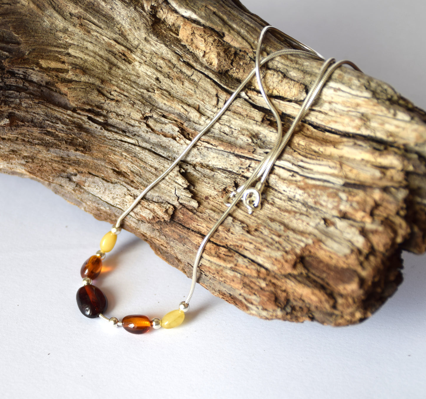 MJ Baltica, necklace, choker, natural Baltic Amber, 925 Silver, fisto, essential, bright, beautiful, BKo039