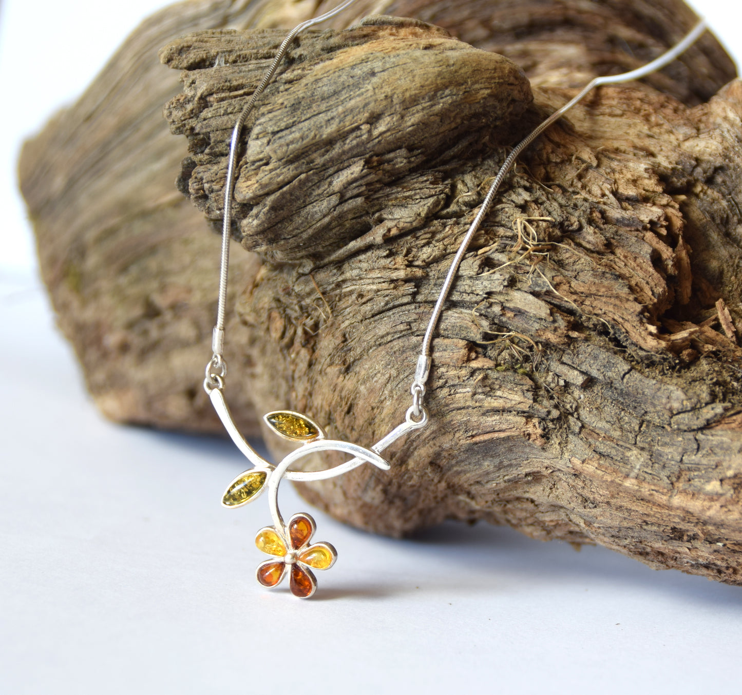 MJ Baltica, necklace, choker, natural Baltic amber, 925 silver, flower, romantic, beautiful, BKo040