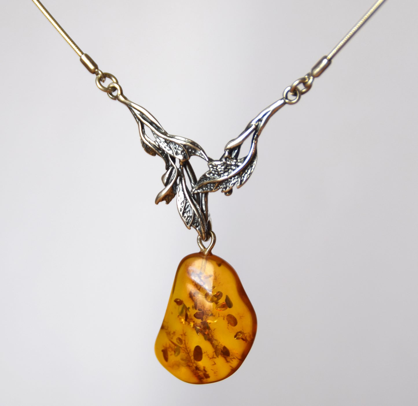 MJ Baltica, necklace, choker, natural Baltic Amber, 925 Silver, vintage, large, unique, feminine, BKo046