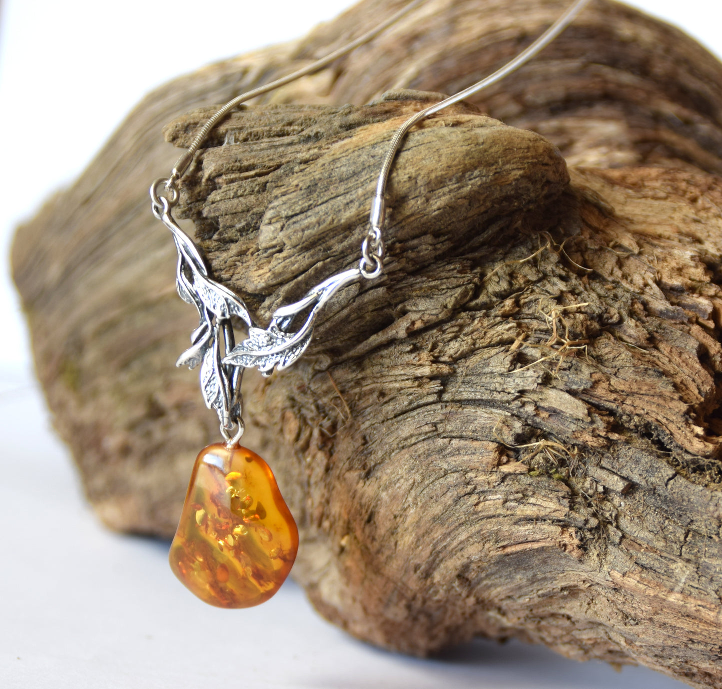 MJ Baltica, necklace, choker, natural Baltic Amber, 925 Silver, vintage, large, unique, feminine, BKo046