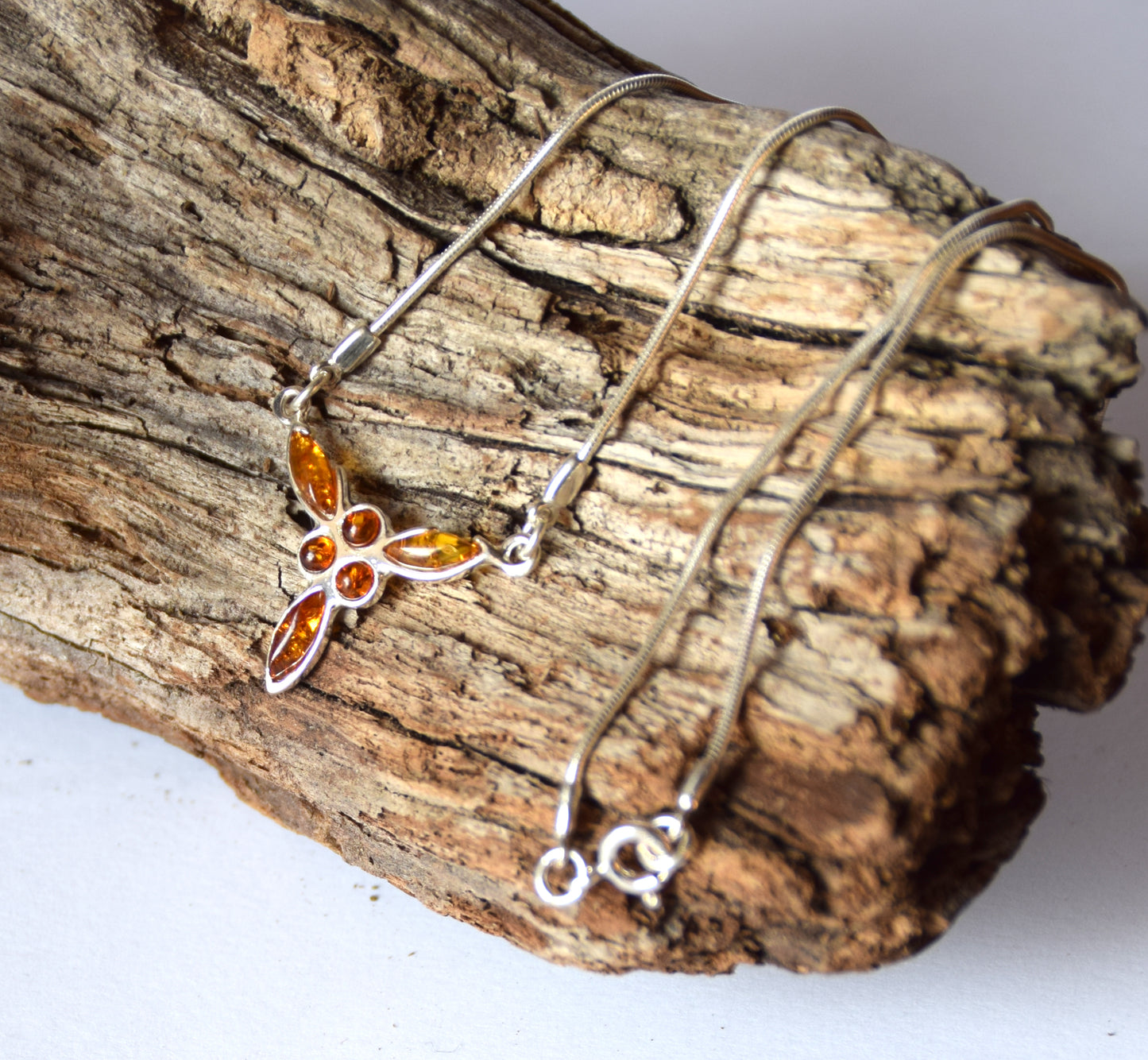 MJ Baltica, necklace, choker, natural Baltic Amber, 925 Silver, bright, feminine, elegant, BKo048