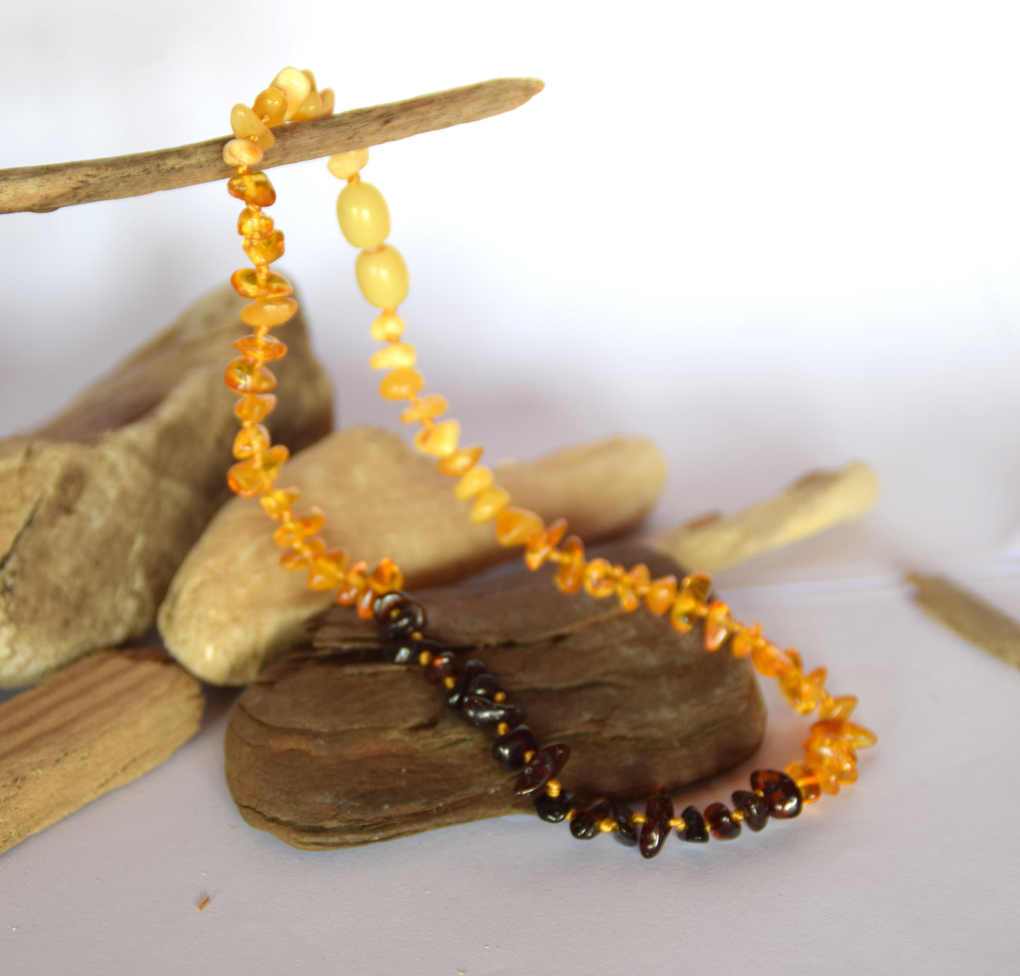 MJ Baltica, necklace, natural Baltic amber, protective, healing, children, mixed, screw, 33cm, BKoBmi8