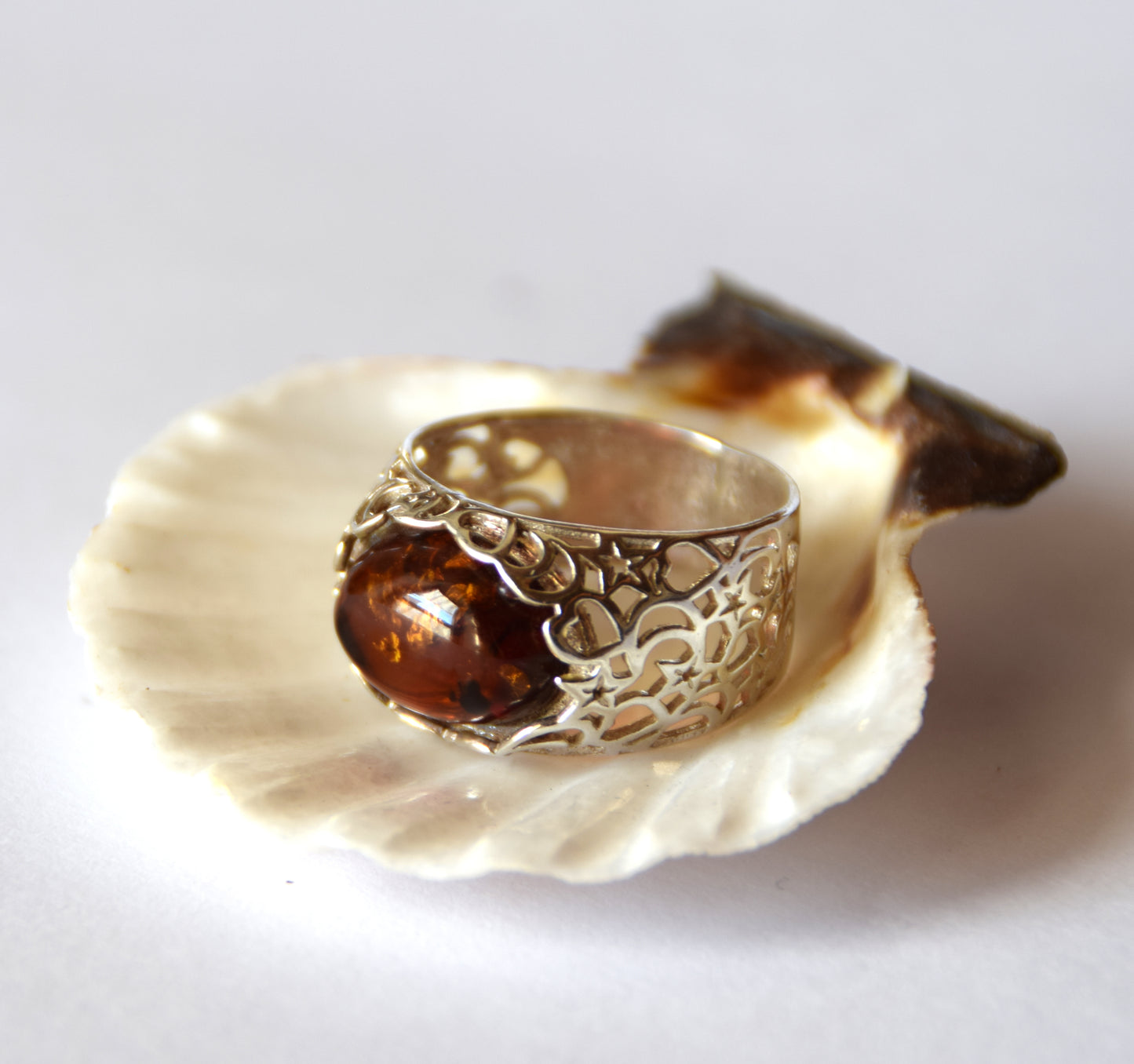 MJ Baltica, ring, natural Baltic Amber, 925 Silver, handcrafted, band, luminous BP089