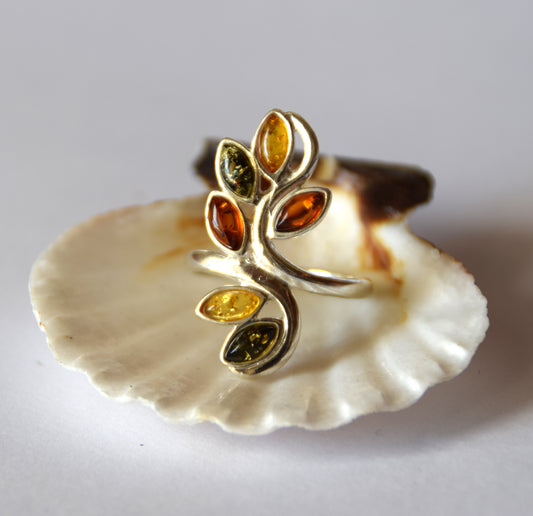 MJ Baltica, ring, natural Baltic Amber, 925 Silver, handcrafted, floral, luminous BP091