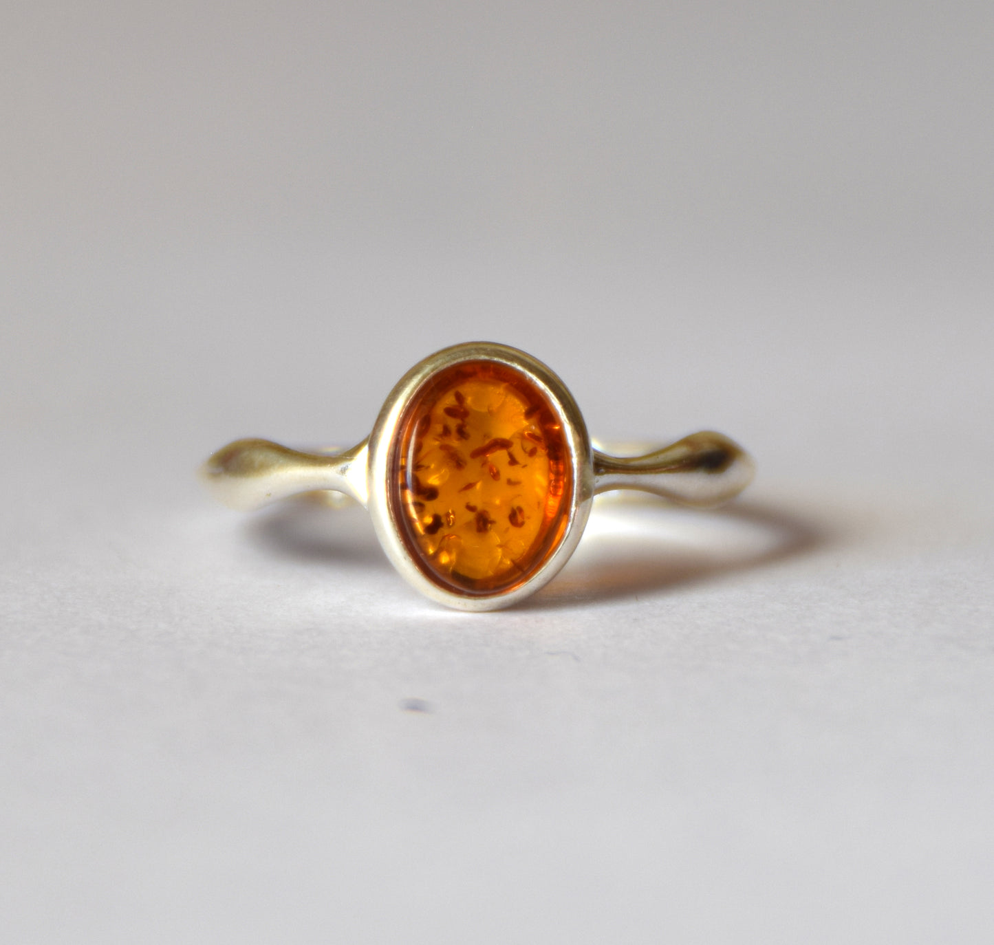 MJ Baltica, ring, natural Baltic Amber, 925 Silver, handcrafted, band, luminous BP093