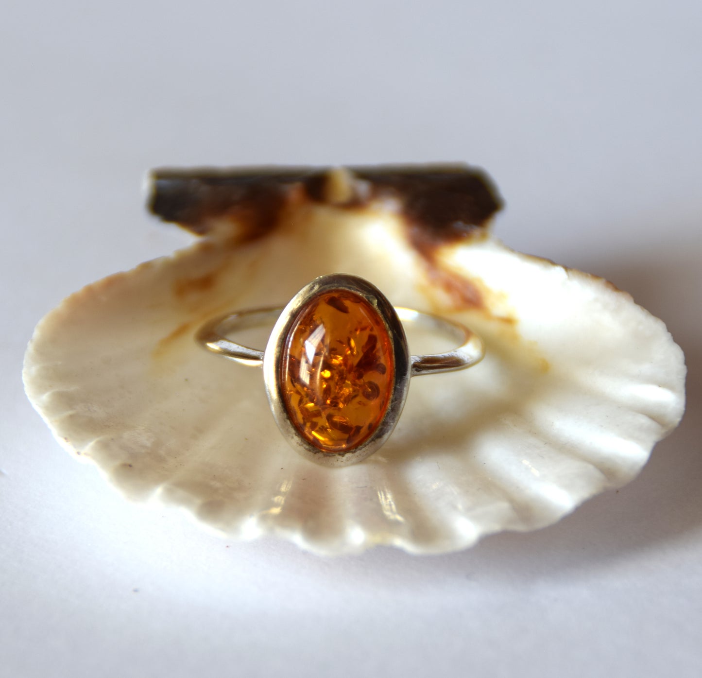 MJ Baltica, ring, natural Baltic Amber, 925 Silver, handcrafted, oval, luminous, delicate, BP099