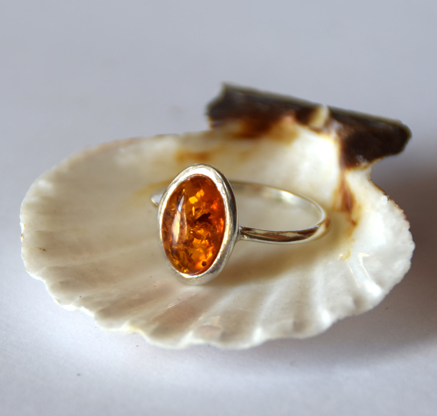 MJ Baltica, ring, natural Baltic Amber, 925 Silver, handcrafted, oval, luminous, delicate, BP099