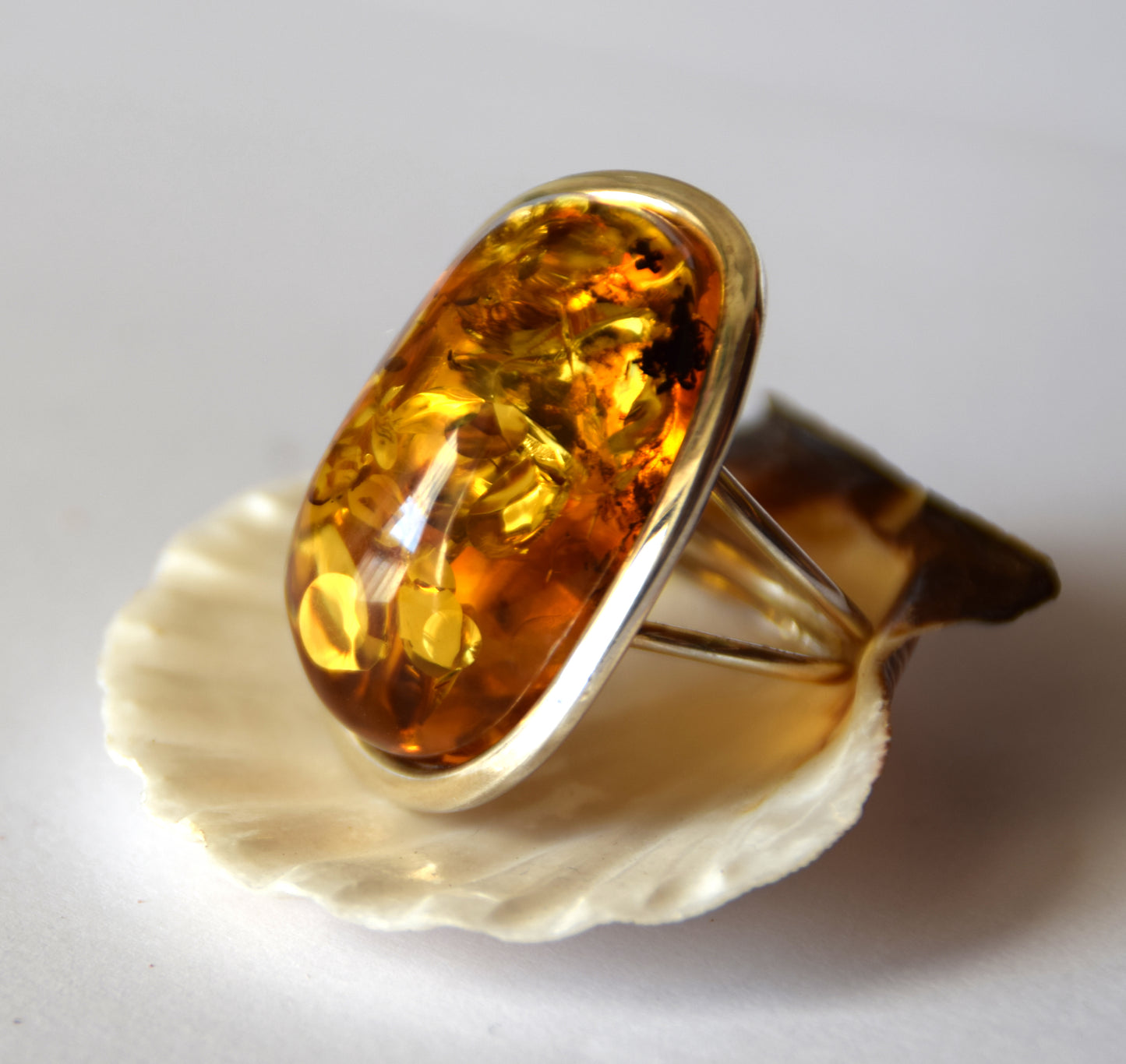 MJ Baltica, anello, Ambra Naturale Baltica, Argento 925, grande, luminoso, cognac, regolabile e unico BP108