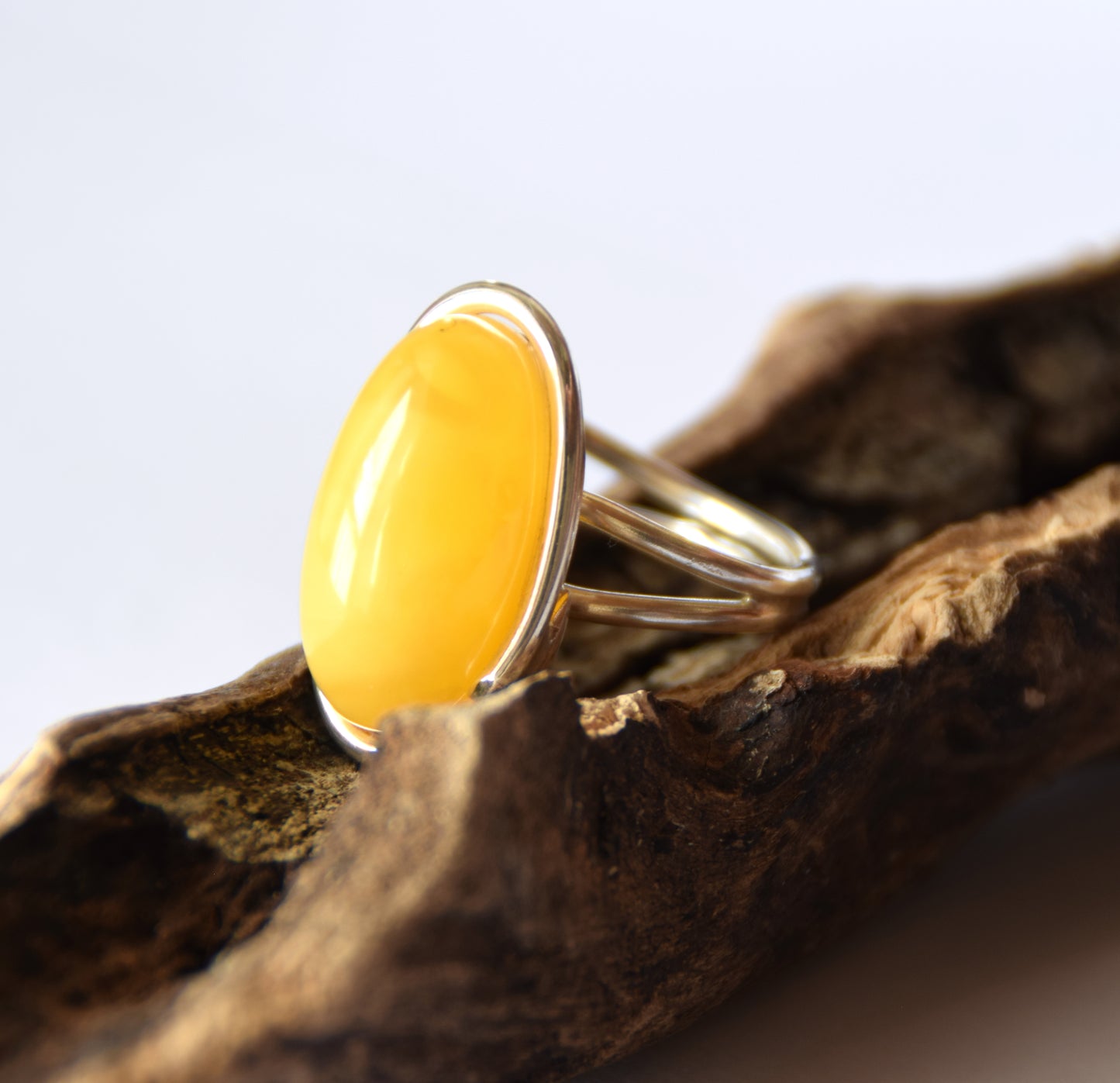 MJ Baltica, ring, Natural Baltic Amber, 925 Silver, large, luminous, imperial amber, adjustable and unique BP109