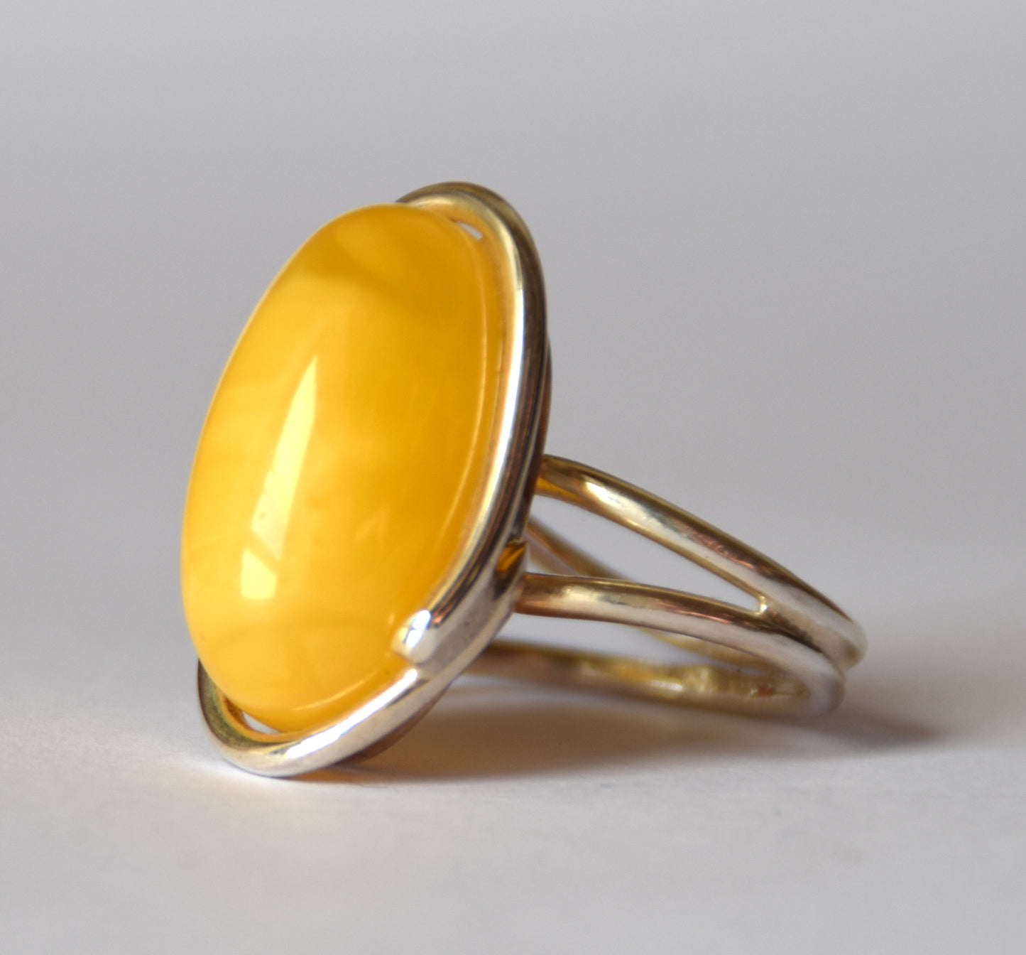 MJ Baltica, ring, Natural Baltic Amber, 925 Silver, large, luminous, imperial amber, adjustable and unique BP109