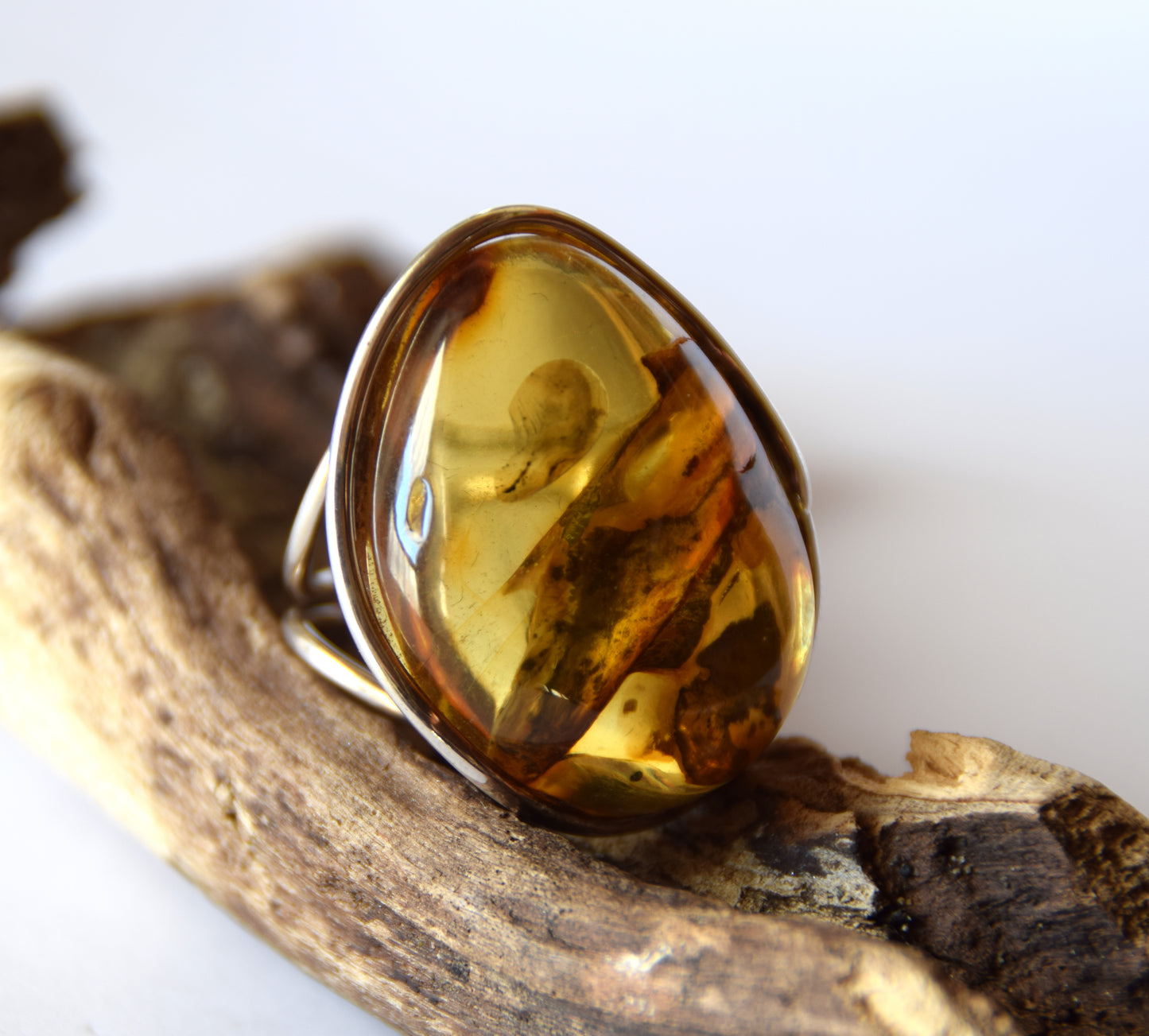 MJ Baltica, ring, Natural Baltic Amber, 925 Silver, large, luminous, light amber, inclusions, adjustable and unique BP112