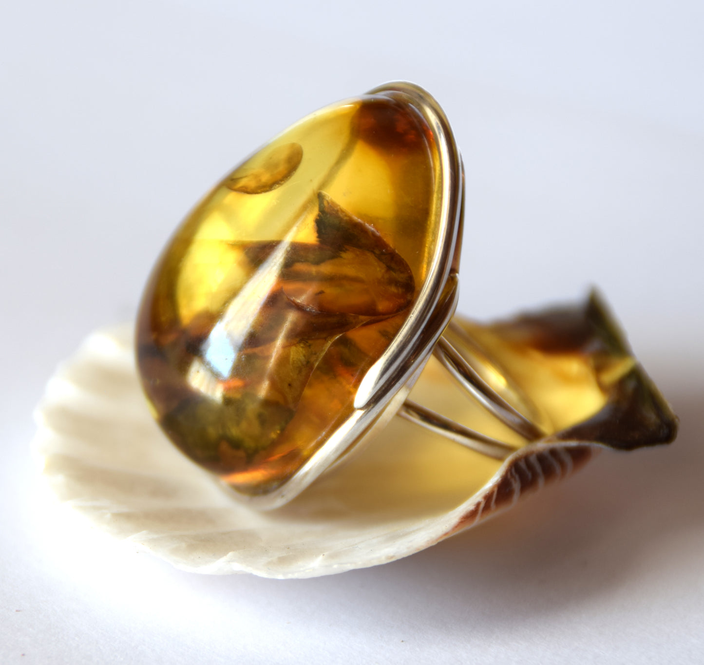 MJ Baltica, ring, Natural Baltic Amber, 925 Silver, large, luminous, light amber, inclusions, adjustable and unique BP112