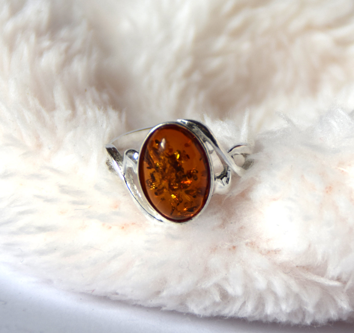 MJ Baltica, ring, natural Baltic Amber, 925 Silver, handcrafted, oval, luminous, delicate, BP119