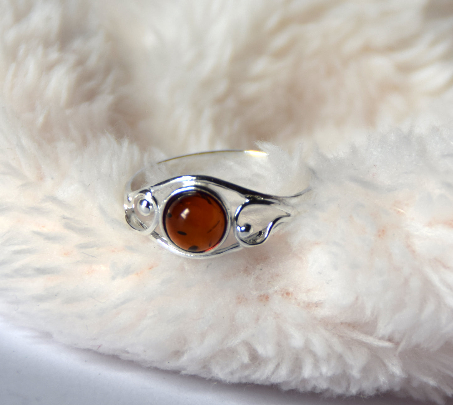 MJ Baltica, ring, natural Baltic Amber, 925 Silver, handcrafted, oval, luminous, delicate, BP121