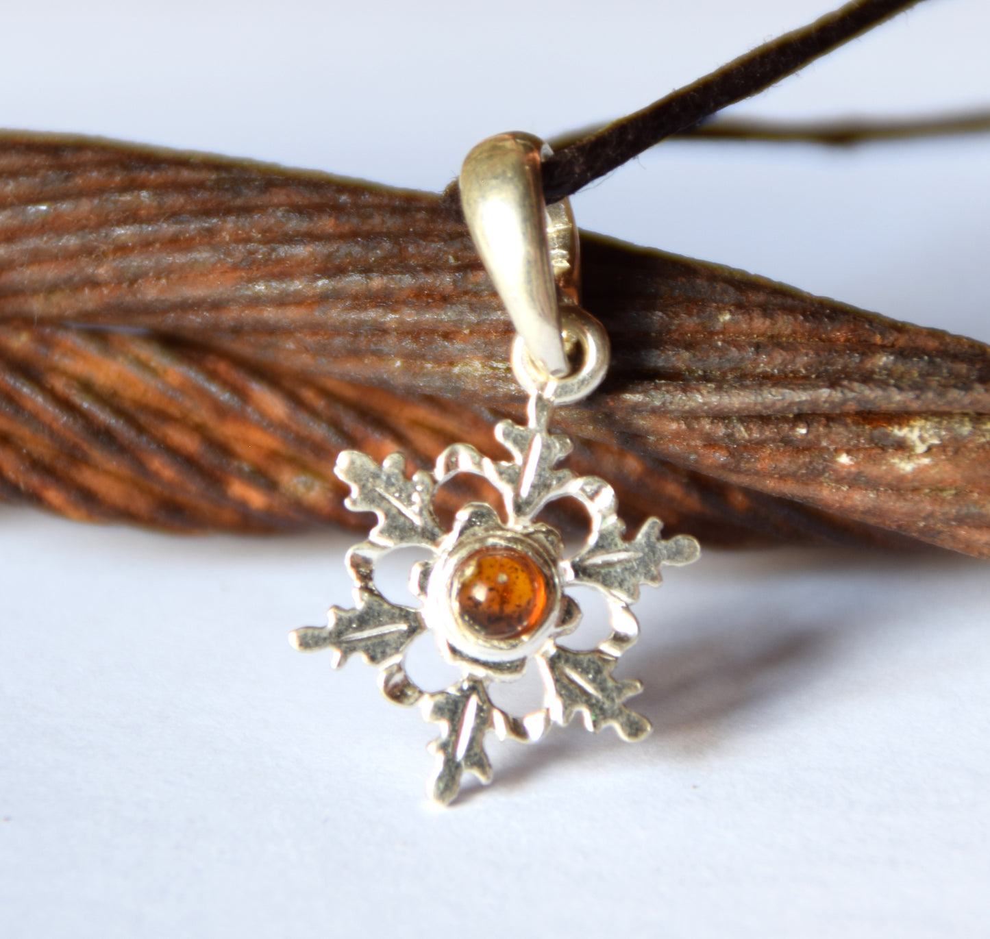 MJ Baltica, pendant, natural Baltic amber, 925 silver, snowflake, handcrafted, delicate, BW142