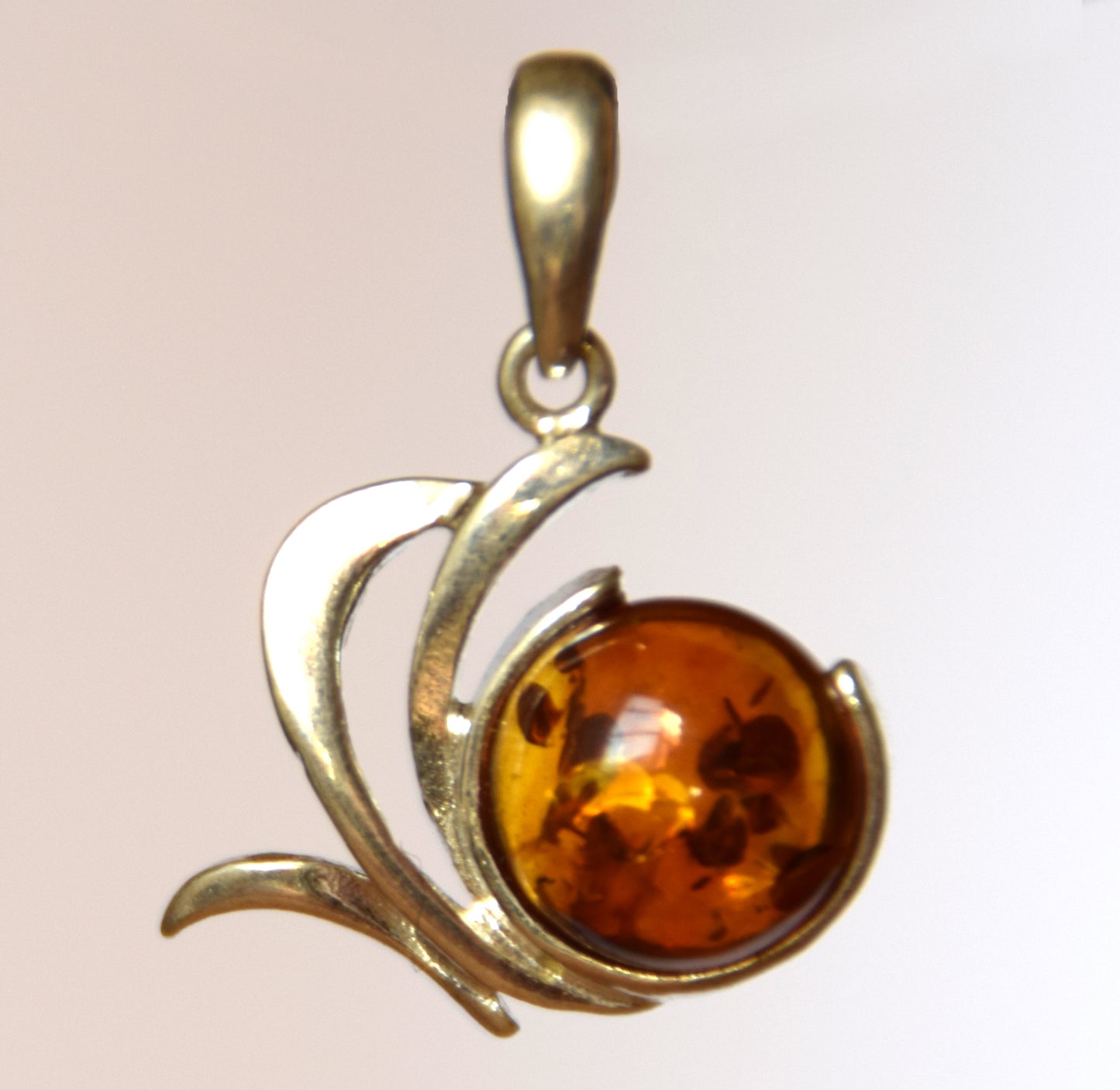 MJ Baltica, pendant, natural Baltic Amber, 925 Silver, abstract, handcrafted, delicate, BW149