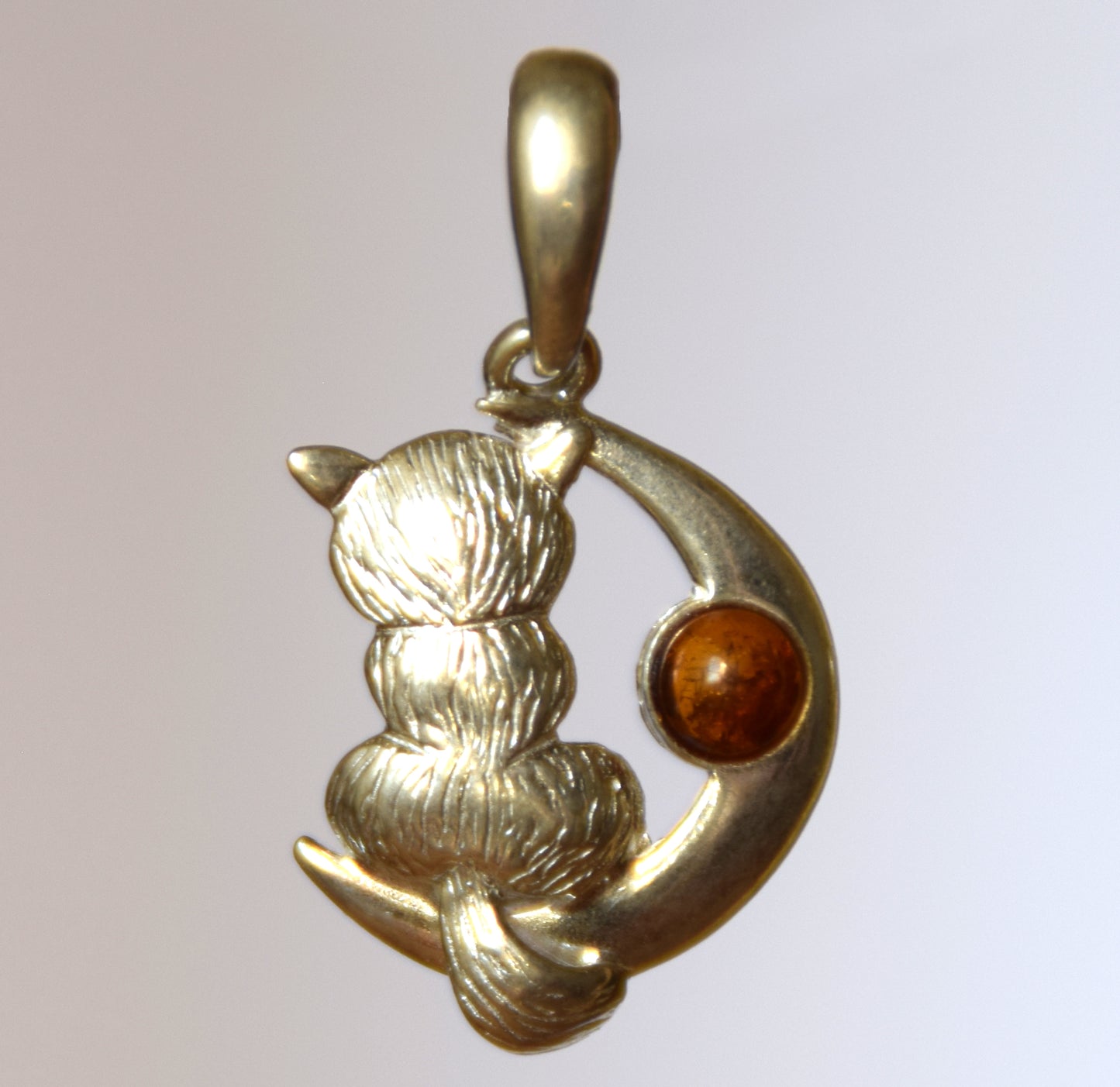 MJ Baltica, pendant, natural Baltic amber, 925 silver, cat, moon, handcrafted, delicate, BW151